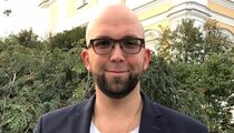 Совладелец ирландских пабов «Финнеганс» и вьетнамских кафе Joly Woo Николай Белоусов: «Люди устали от пафосных ресторанов и хотят чего-то более демократичного»