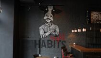 На Грузинском валу открылся бар с «правильными привычками» Right Habits