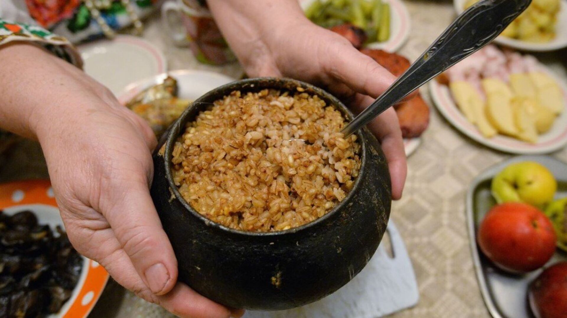 От такой каши домочадцев за уши не оттащите: вкусный и сытный завтрак по  старому советскому рецепту