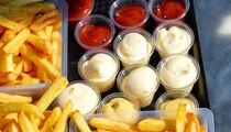 Покупной майонез станет в разы вкуснее: добавьте к нему ложку этого продукта