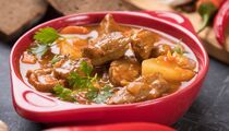 «Незабываемый вкус из детства»: раскрыт секретный рецепт оригинального советского гуляша