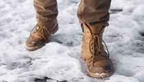 Гололед будет не страшен: вот что нужно сделать с подошвой зимой