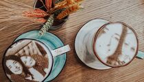 100 чашек бесплатного кофе в STORIES