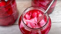 От маринованной капусты никто не откажется: готовится проще квашеной