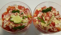 Свежее и соленое: два простых рецепта салатов из семги на ужин