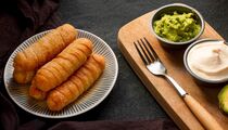 На замену сосискам в тесте: с другой начинкой закуска получится и вкуснее, и полезнее
