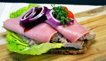 Гораздо вкуснее магазинного: этот куриный паштет оценят даже привереды