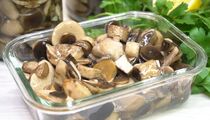 Готовим банки с осени: как замариновать грибы на зиму