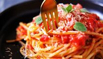 Устраиваем итальянский ужин в домашних условиях: два простых рецепта вкусной пасты