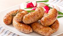 Эти сочные маринованные колбаски не сравнятся ни с чем: нужны только фарш и лук