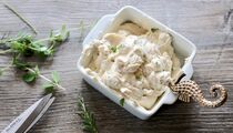 Домашний творог можно приготовить за ночь: нужен всего один продукт