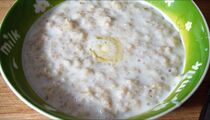 Что добавить в овсянку, чтобы она стала вкуснее?