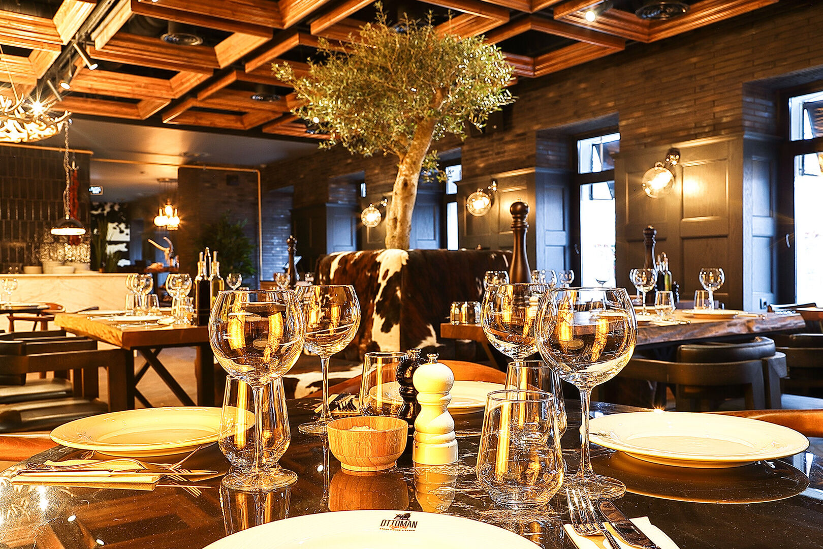 Ресторан OTTOMAN steak house & kebab по адресу Пятницкая ул., 24