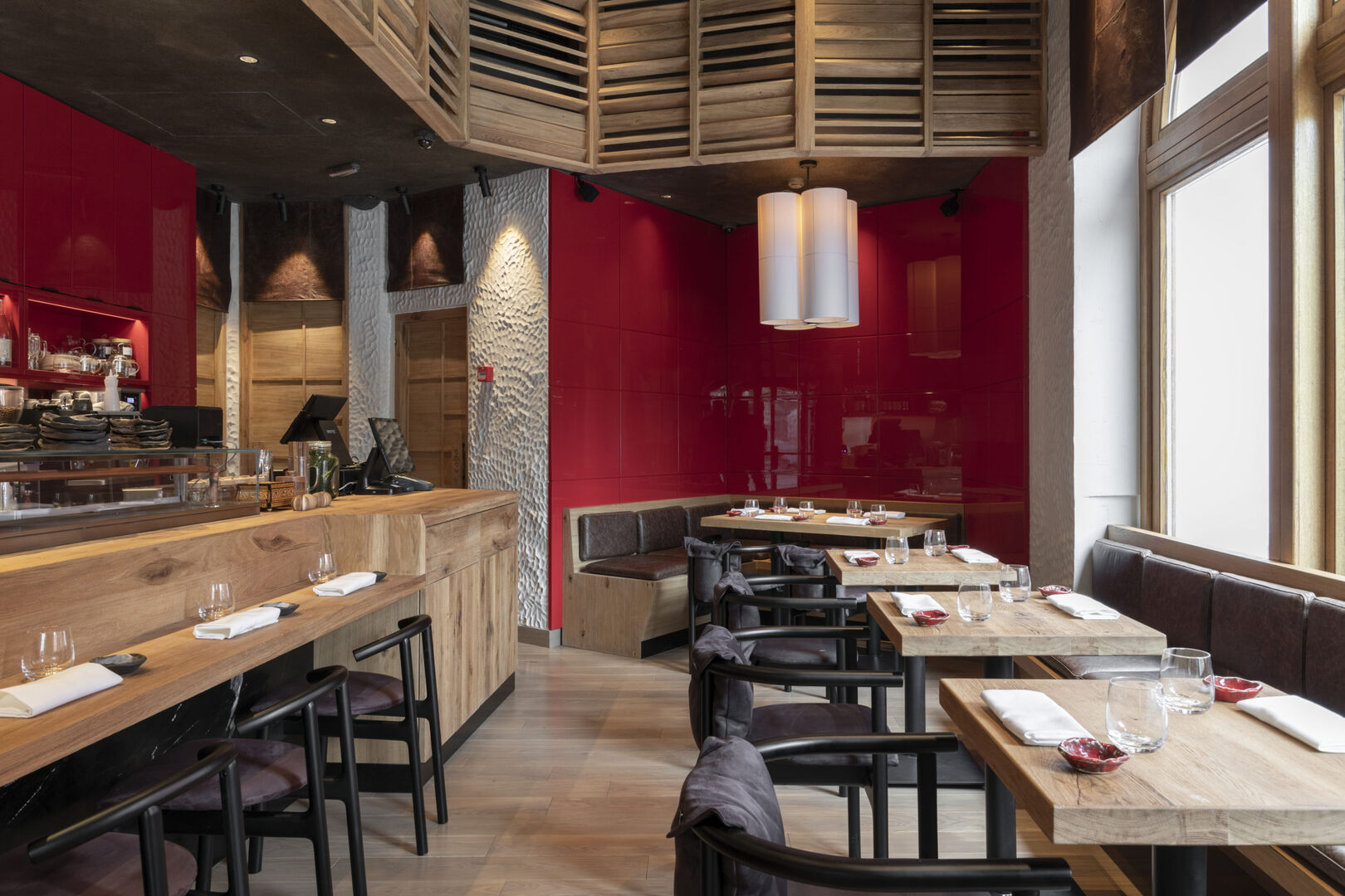 Coba hand roll. Coba ресторан новая площадь 10. нани ресторан. Coba суши москва. Coba суши москва.