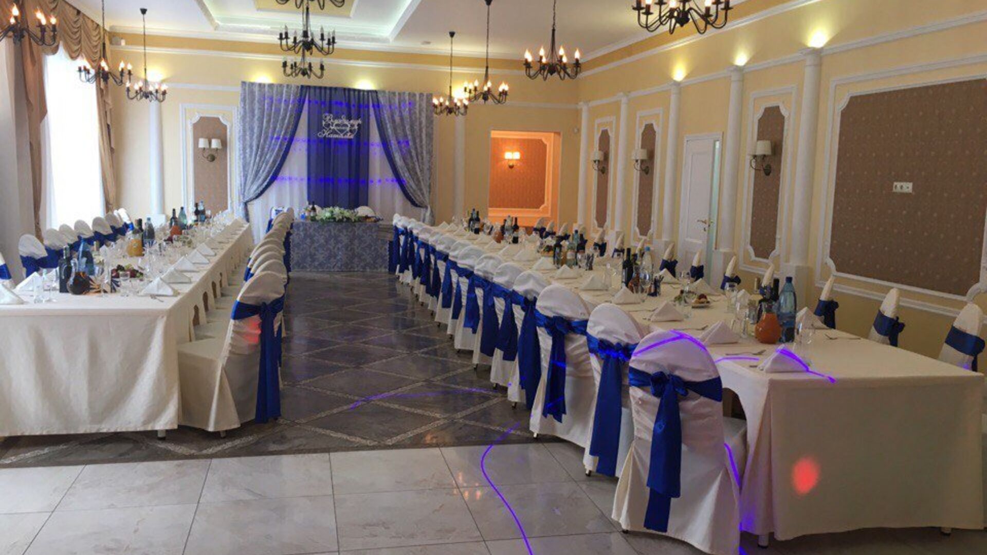 Шампань банкет холл красноярск. Банкетный зал «шампань» златоуст. Банкет-холл "шампань". Шампань банкет холл тельмана. Шампань ресторан красноярск.