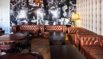 Commode pub