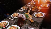 Жарим мясо