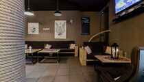 UGLI LOUNGE BAR