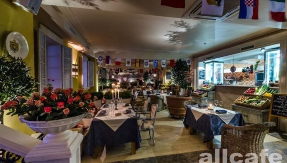 Ресторан La Taverna