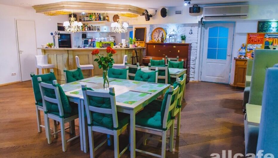 Кафе Клевер Клуб