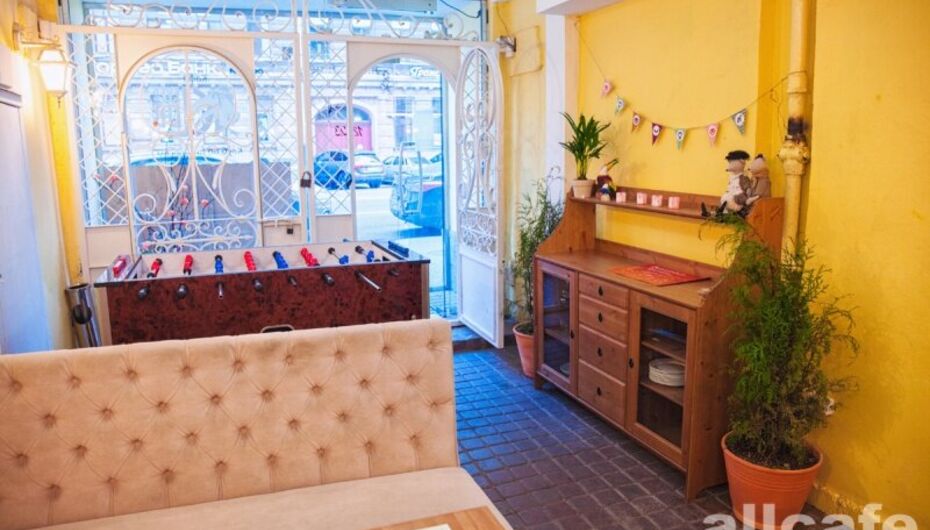 Кафе Клевер Клуб