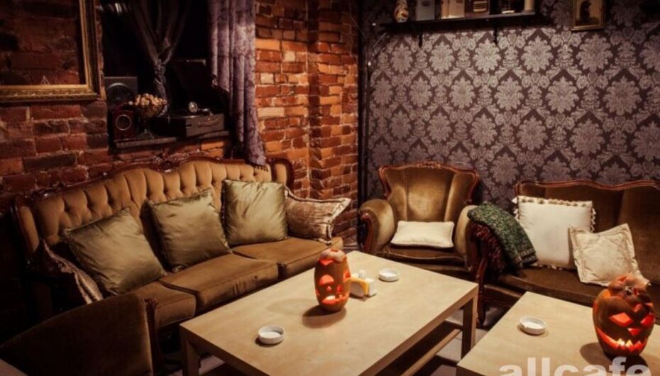 Бар Friends Only Bar