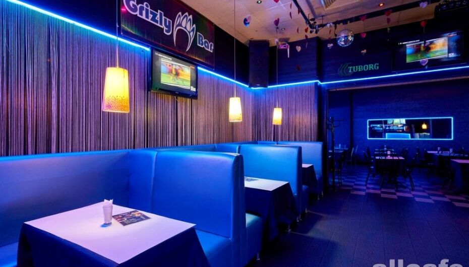 Кафе-клуб Grizly Bar / Гризли Бар