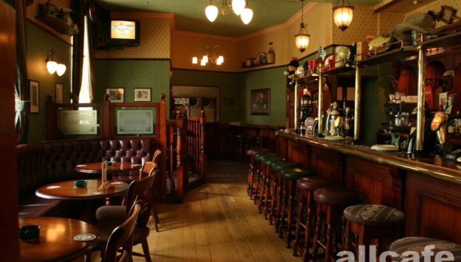 Паб Черчилль паб / Churchill`s Pub