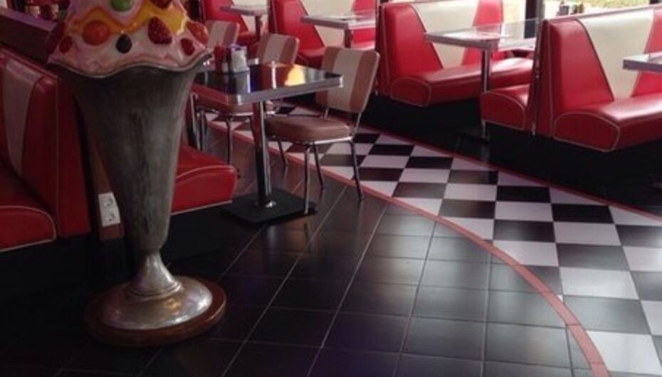 Бар Beverly Hills Diner / Беверли Хиллз