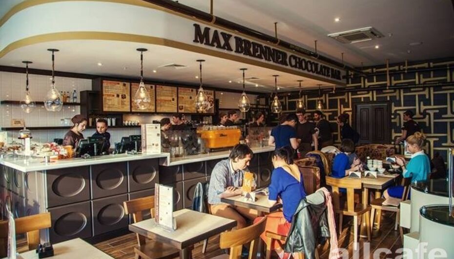 The choco каменноостровский просп. Max Brenner кафе Москва. Макс Бренер шоколад бар на Цветном бульваре. Шоколадный ресторан "Max Brenner". Шоколад бар Петроградская фотосессия.