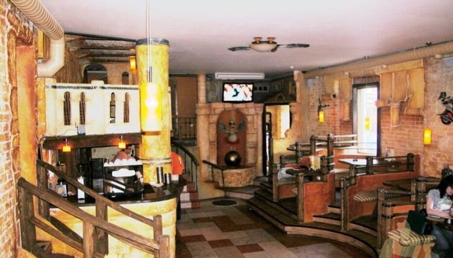 Бар Hot Wings / Горящие крылышки