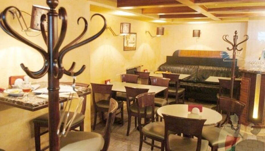 Кафе Скромное обаяние буржуазии