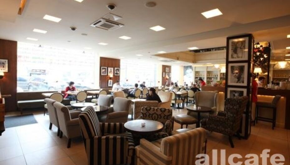 Бар-ресторан Ми пьяче / Mi piace