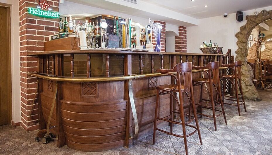 Паб Эль и Вино