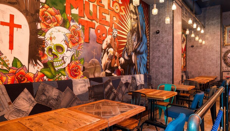 Бар Coyote Ugly / Гадкий Койот