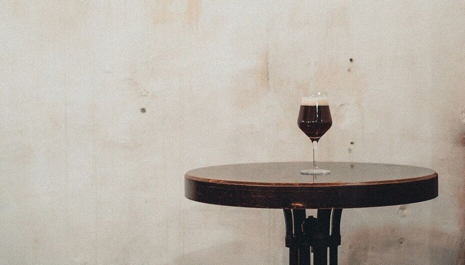 Паб The Red Corner