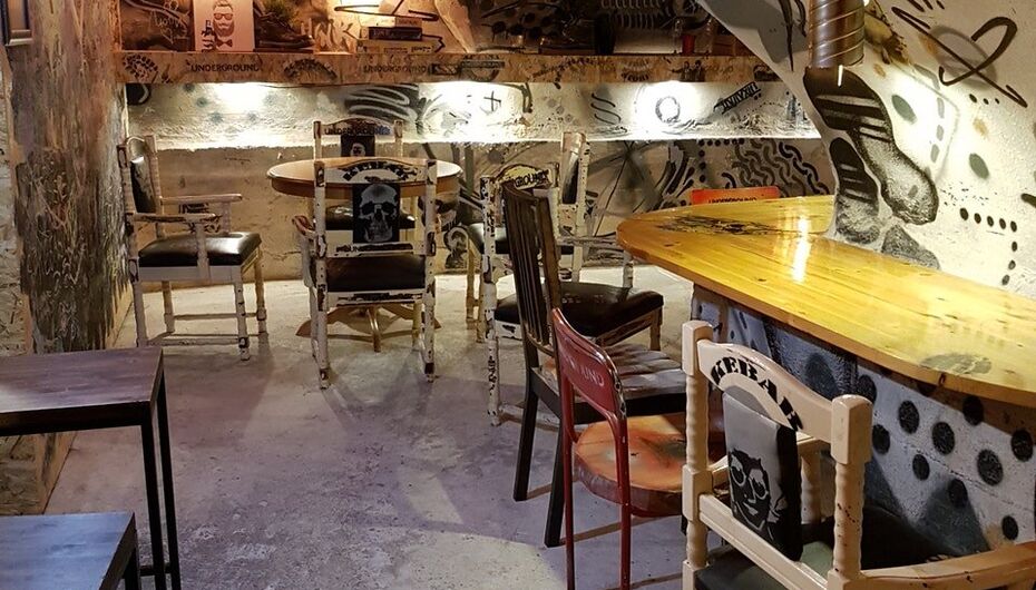 Кафе Underground Kebab Store