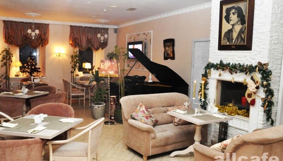 Ресторан Skвер / Сквер