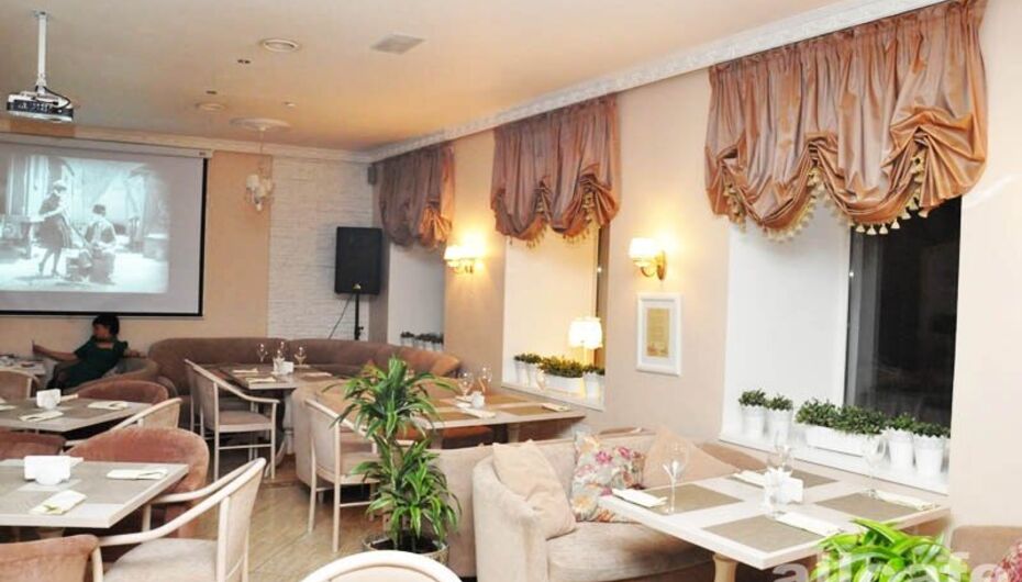 Ресторан Skвер / Сквер