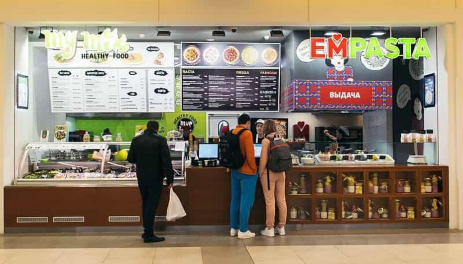 Еда на фудкорте. Доставка еды. Риски для открытия магазина здорового питания. Франшиза еда. Открытие магазина через франшизу.