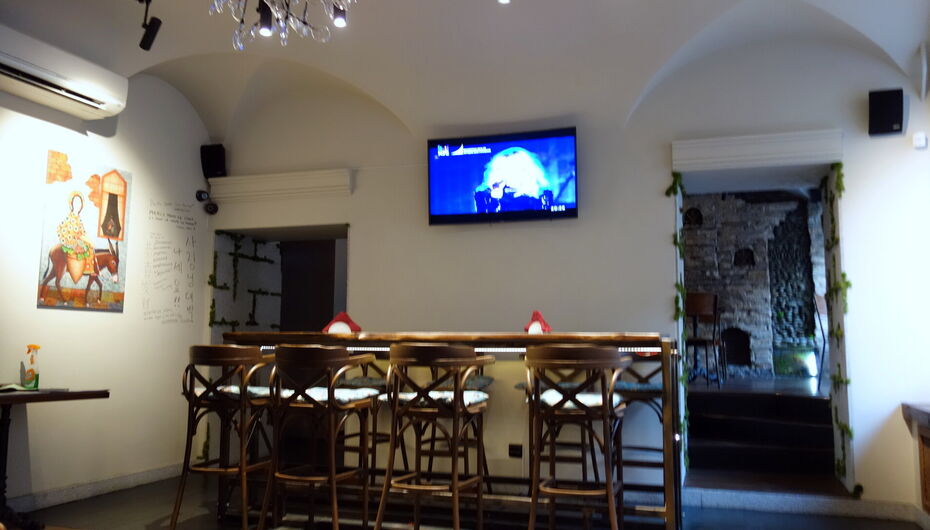 Ресторан Сулугуни и вино