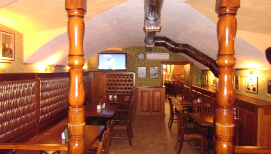 Бар Mollie`s Mews