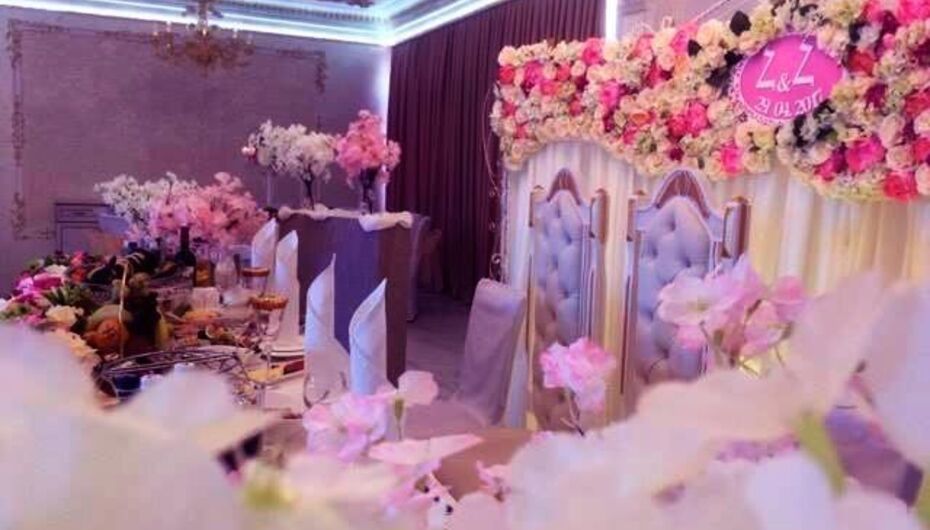 Ресторан Шарль Азнавур