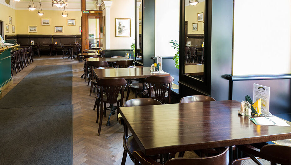 Пироговая Линдфорс / Lindfors