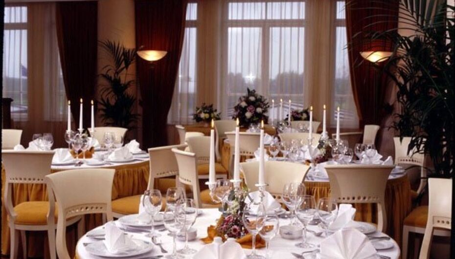 Отзывы о ресторане Русская Версалия