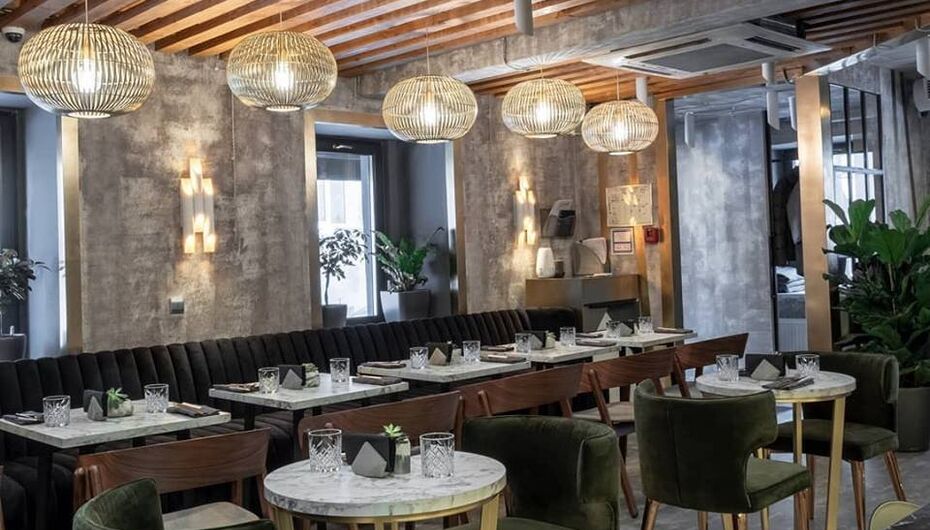 Ресторан JIS Asian Bistro & Wine