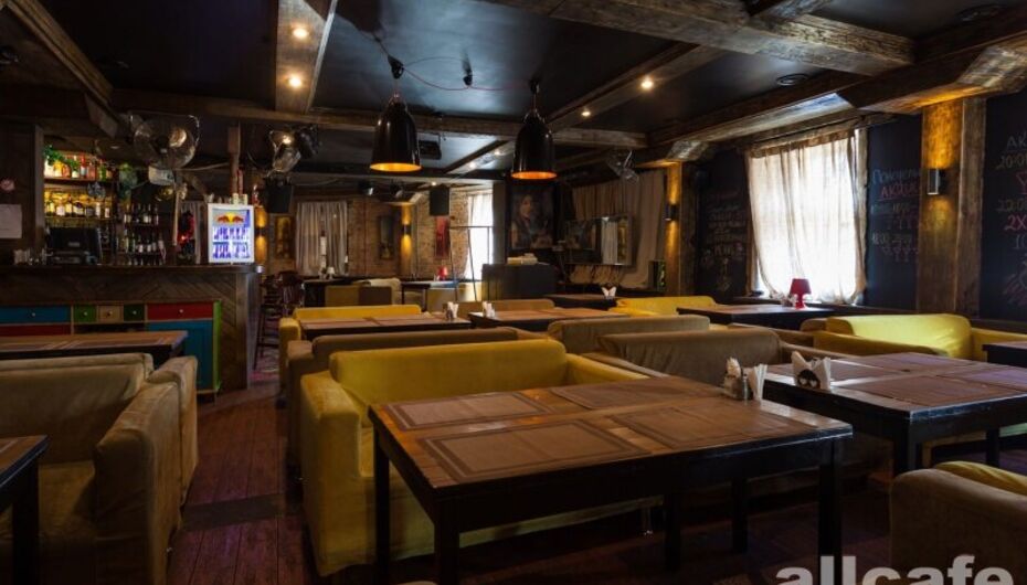 Бар Shishas Lounge Bar / Шиша Лаунж Бар