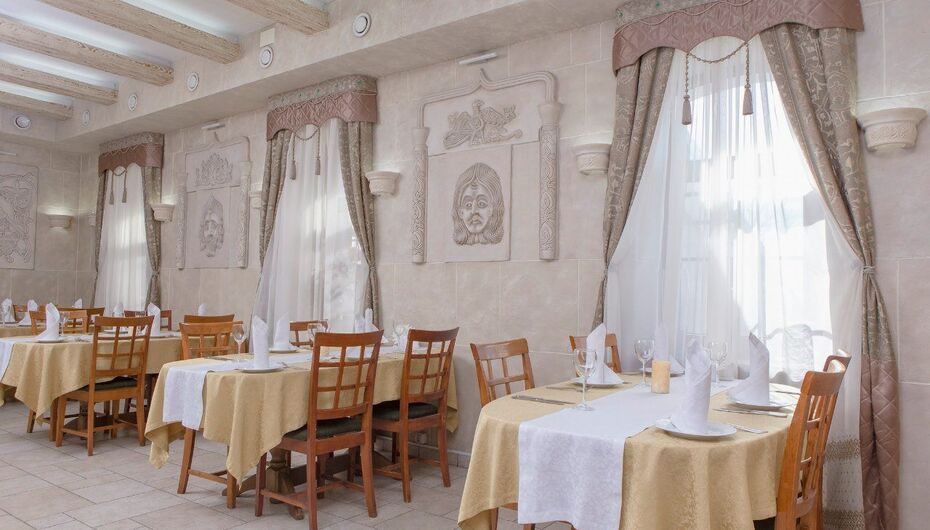 Отзывы о при гостинице Мономах