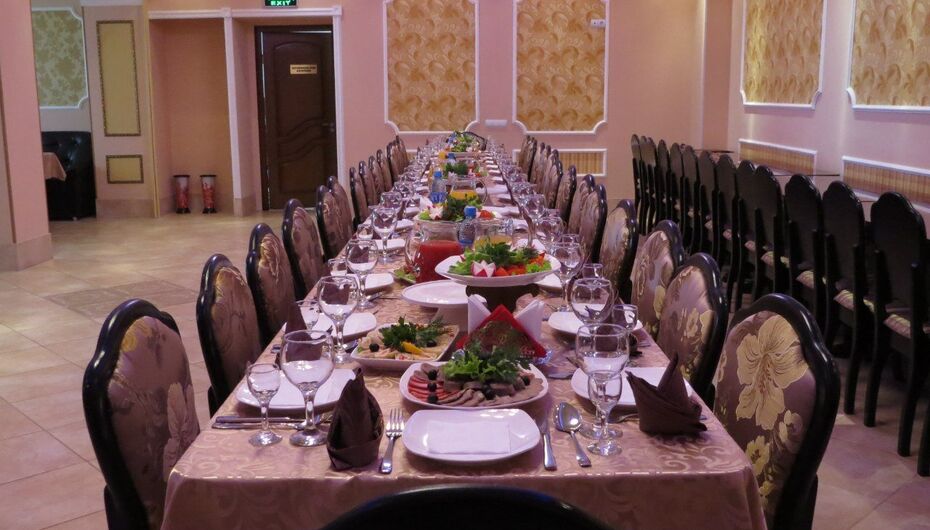 Банкетный зал В гостях