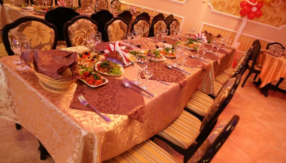 Банкетный зал В гостях